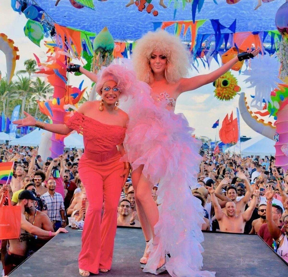 El Miami Beach Pride Festival & Parade 2021 regresa a South Beach. Un evento gratuito y abierto al público celebrado del 10 al 19 de septiembre, con una programación llena de conciertos, fiestas y arte. 