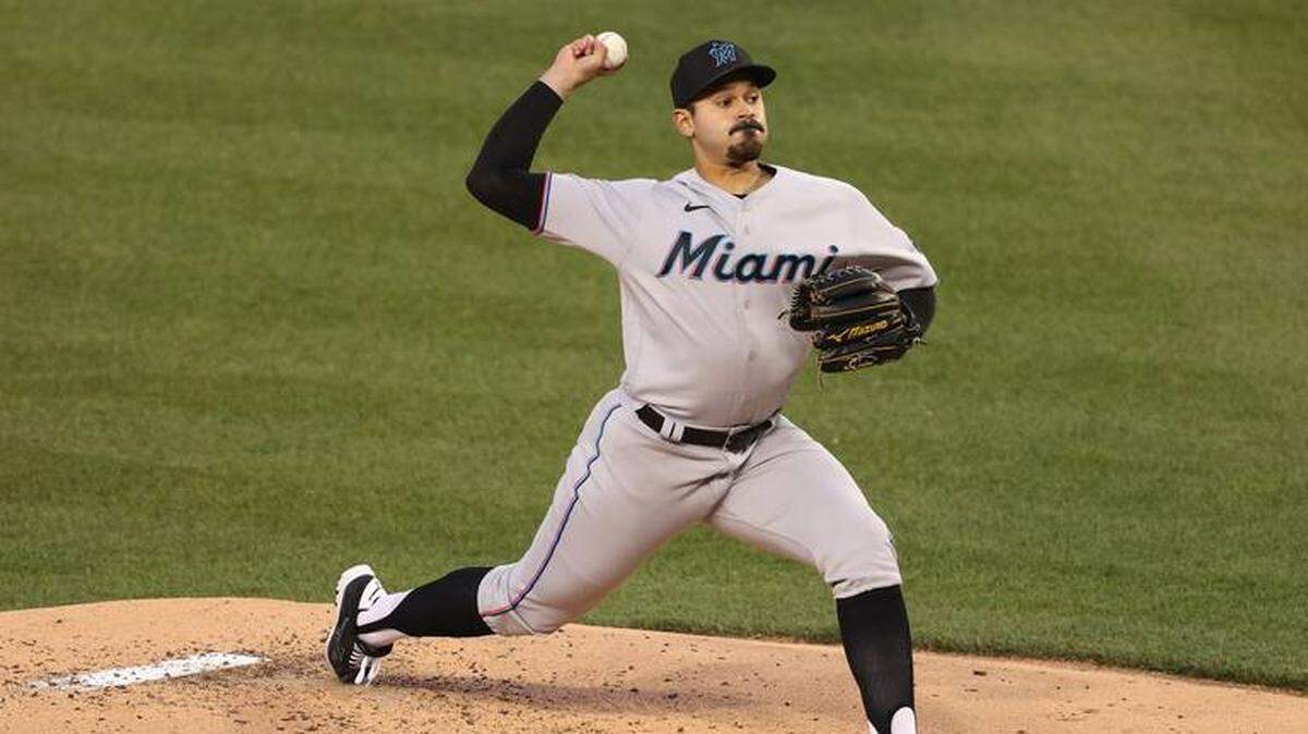 PABLO LOPEZ estuvo soberbio en la lomita y solo necesitó 79 lanzamientos para lograr sus primeros 21 outs.