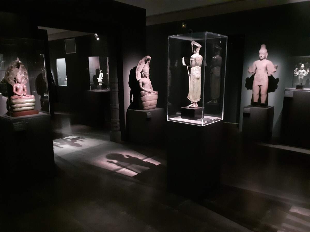 Vista de una sala del Museo Guimet.