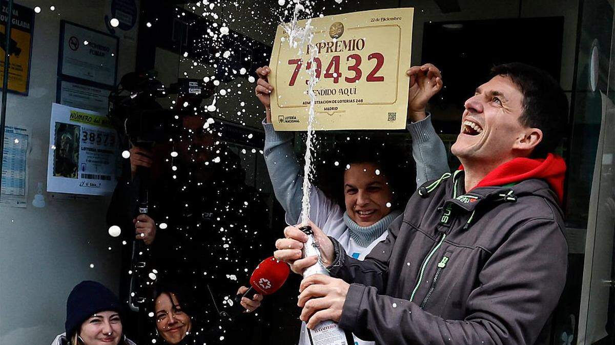 El número 79432 fue agraciado el 22 de diciembre con el premio conocido popularmente como ‘el Gordo’, en el último sorteo de la Lotería de la Navidad en España. 