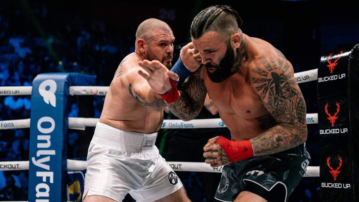 El peso pesado Parker Porter, invicto en el bare knuckle (izq.), reconoce el peligro del cubano Leonardo Perdomo antes de su combate estelar en Mohegan Sun. 