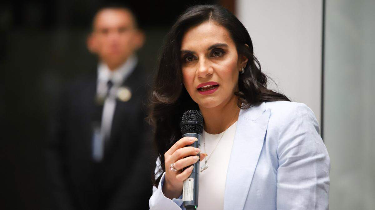 Foto de archivo del 28 de noviembre de 2023 de la vicepresidenta de Ecuador, Verónica Abad.