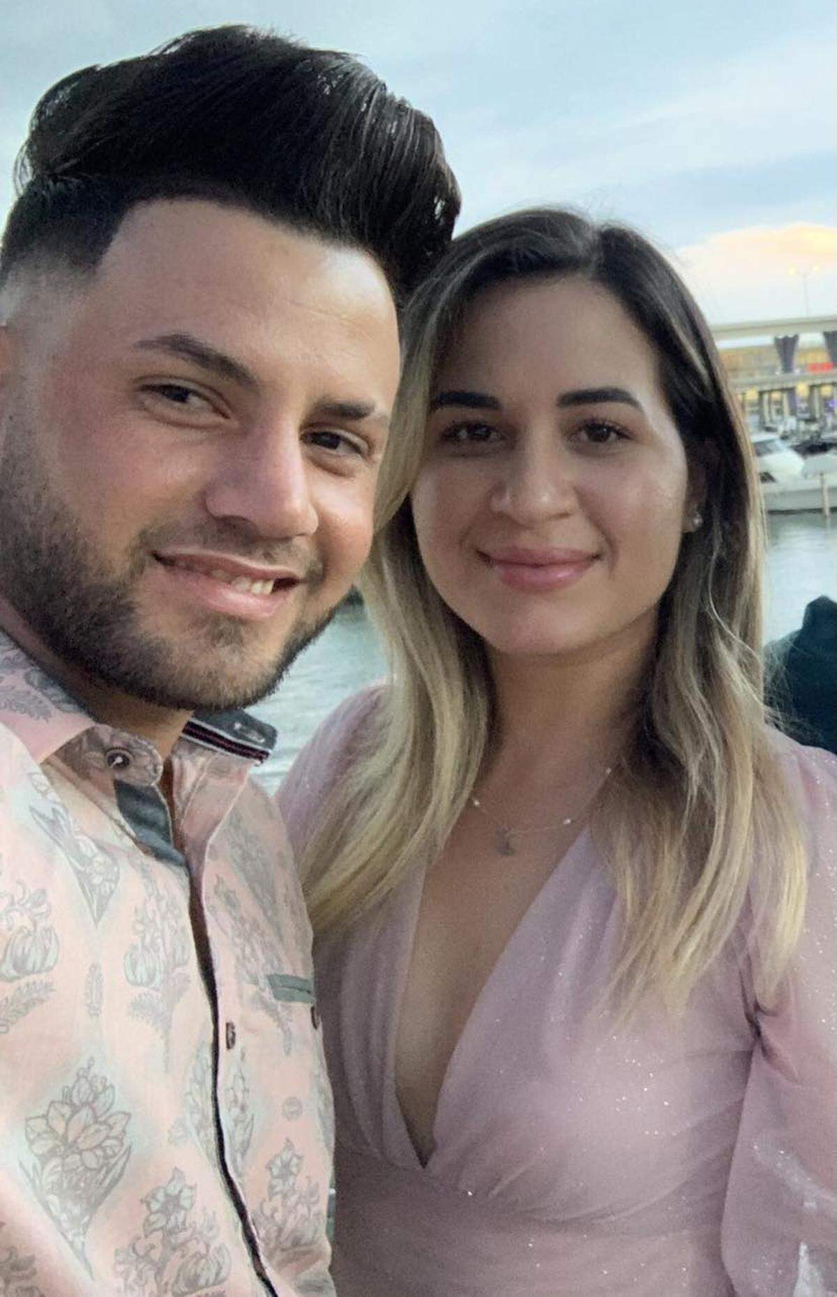 Reinier Gutiérrez y su pareja Roxana del Pilar Maldonado