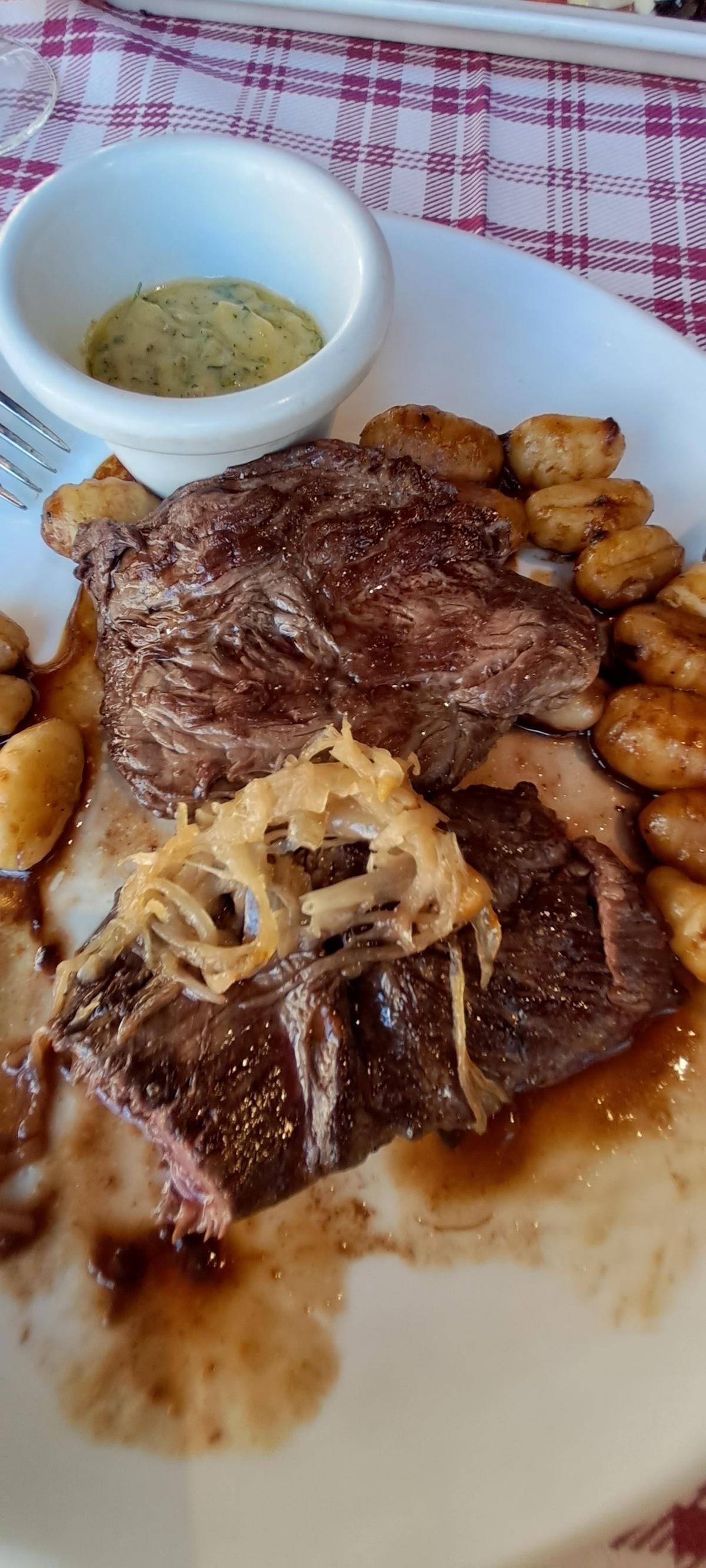 Steak a la francesa.