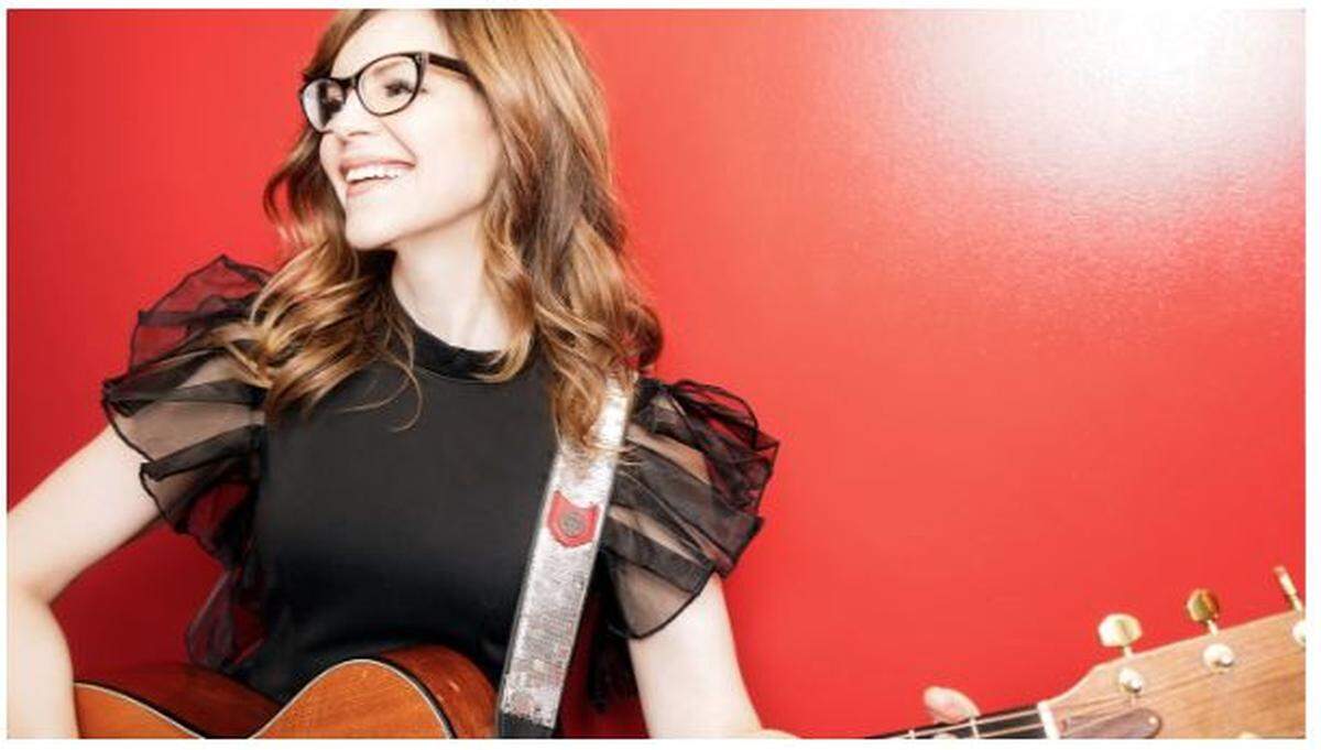Lisa Loeb y Joan Osborne, voces definitorias de la década de 1990, en una gira conjunta en el Arsht Center.