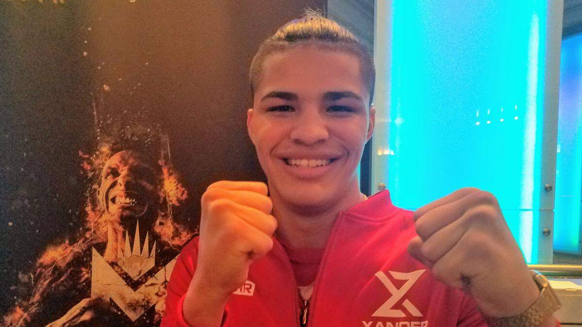 Top Rank vio en Xander Zayas lo mismo que tantos otros: madurez y talento.