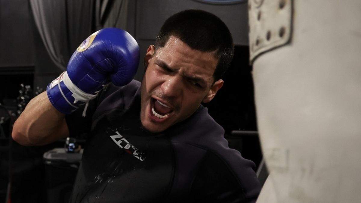 Edgar Berlanga cierra un mes de febrero lleno de acción y se enfrenta a la prueba más dura de su carrera en la forma de Padraig McCrory, de Irlanda, en el Caribe Royale en Orlando, Florida.