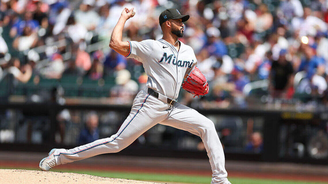 Los Marlins desafían fantasma de los cambios y extienden su buen momento en Nueva York