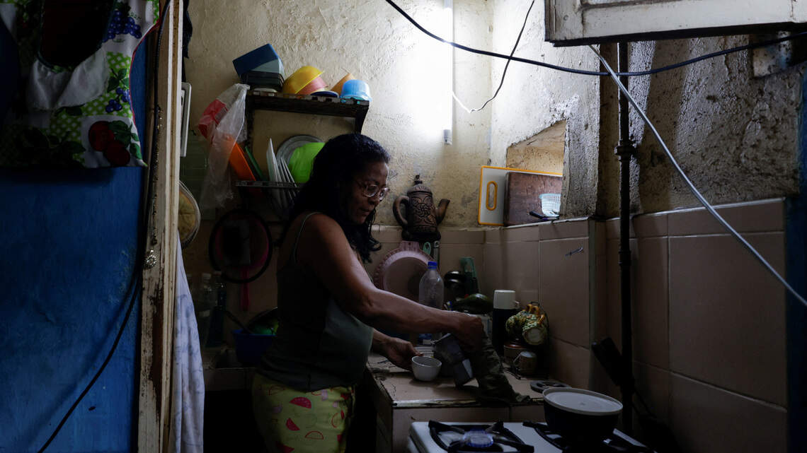 Cuba cierra la semana con apagones hasta en un 65 % de su territorio en la hora 'pico'