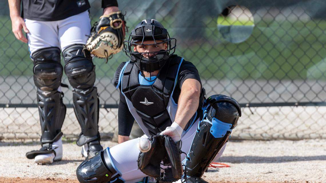 Alguna vez el receptor Nick Fortes fue el joven inexperto del equipo. Ahora es visto como uno de los veteranos que conoce bien los entresijos de los Marlins.