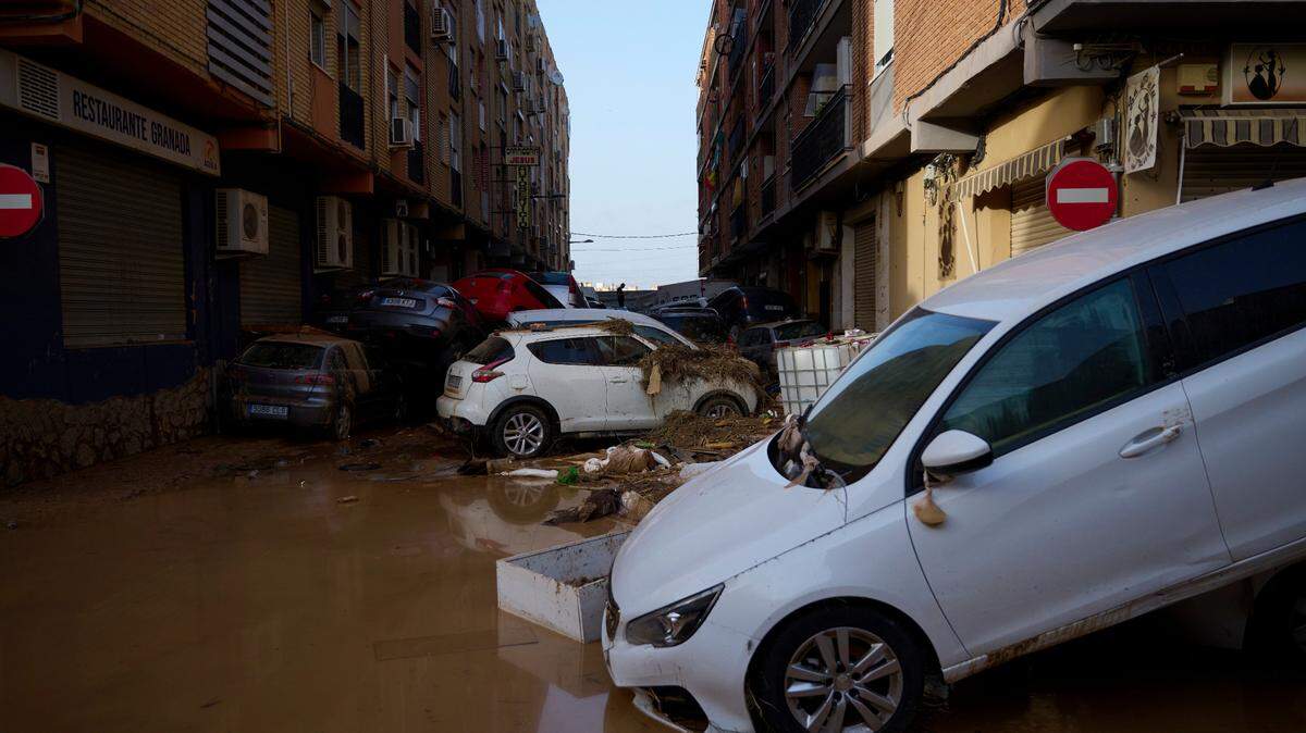  Esta foto muestra una vista del área afectada por las inundaciones en Valencia, España, el 30 de octubre de 2024. 