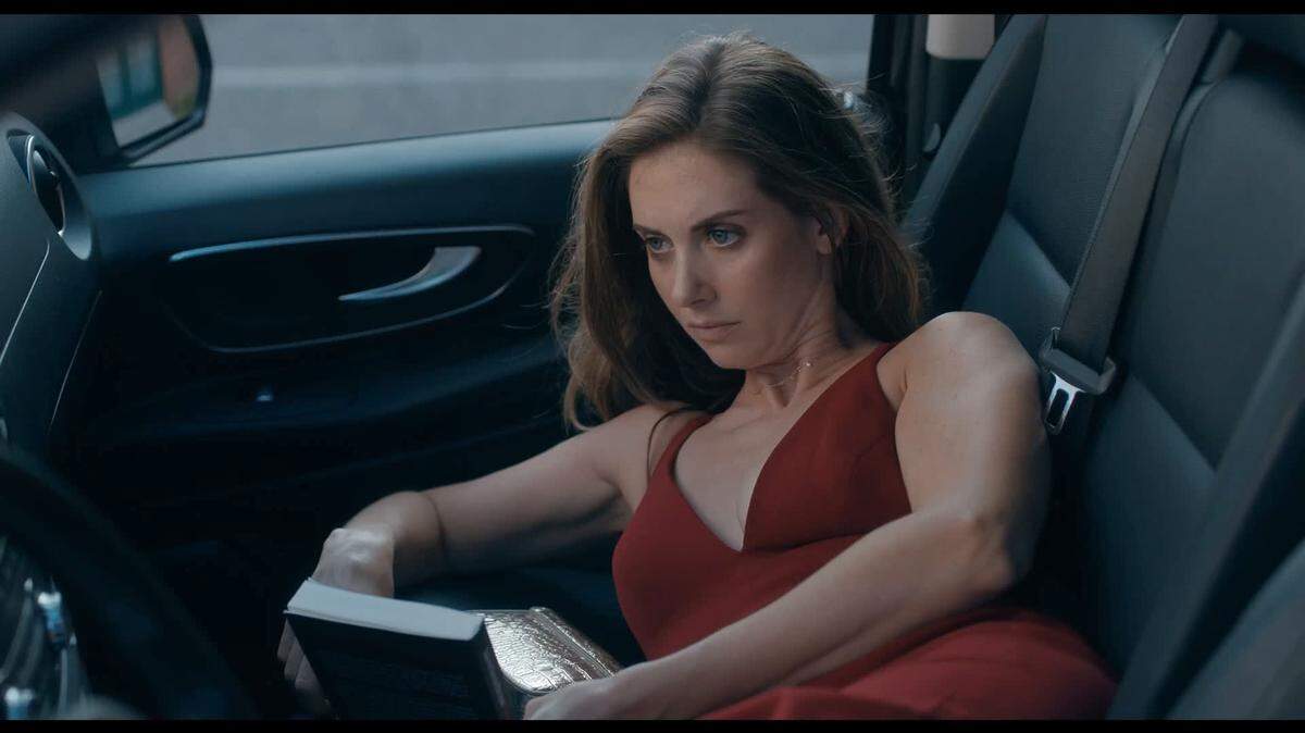 Coral Gables Art Cinema proyecta 'Spin me Round' (2022) del director Jeff Baena con Alison Brie, Alessandro Nivola y Molly Shannon. 