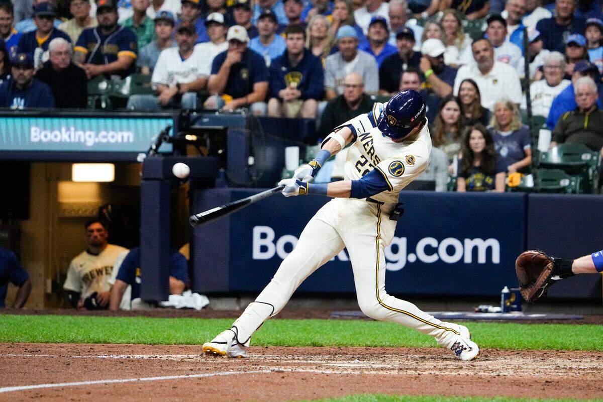 La ofensiva individual de los Cerveceros de Milwaukee la encabeza Christian Yelich, quien sumó en la temporada regular 29 jonrones, 103 impulsadas y 16 bases robadas.