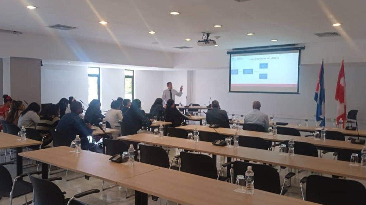 Naciones Unidas prepara a la aduana de Cuba con un curso de “armas” tras reportarse un aumento de incidentes en aeropuertos.