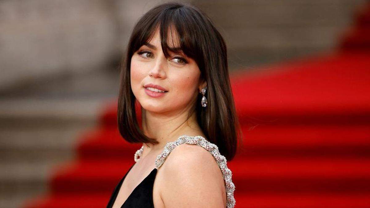 Ana De Armas asiste al estreno mundial de “No Time to Die” en el Royal Albert Hall el 28 de septiembre de 2021 en Londres, Inglaterra. Tolga Akmen / AFP/ Getty Images