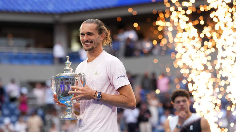 Una década de golpes y un domingo de gloria: Zverev se proclama rey de Nueva York