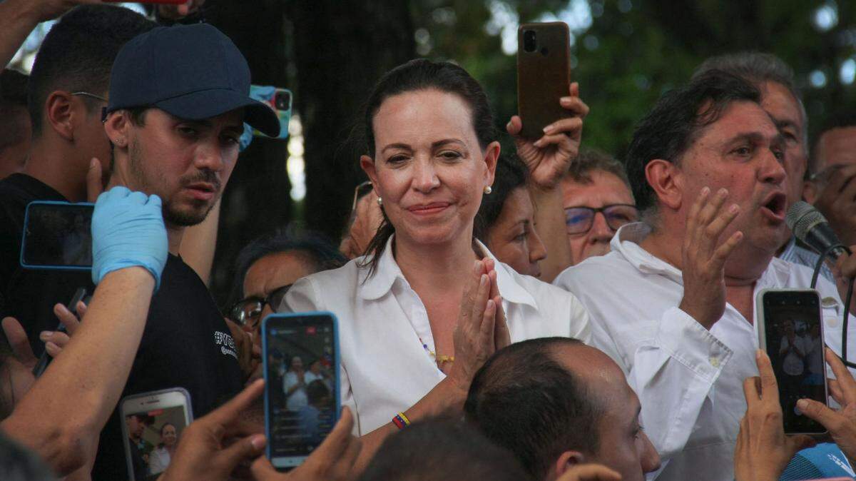 Foto de archivo de la líder de la oposición María Corina Machado durante un mitin en la ciudad de Rubio, en el estado Táchira, al oeste de Venezuela, el 18 de marzo de 2023.