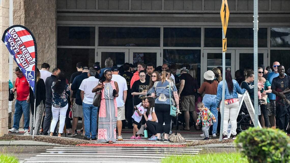 Más de 75 millones de personas, la mitad de los votantes de 2020, ya han votado en EEUU