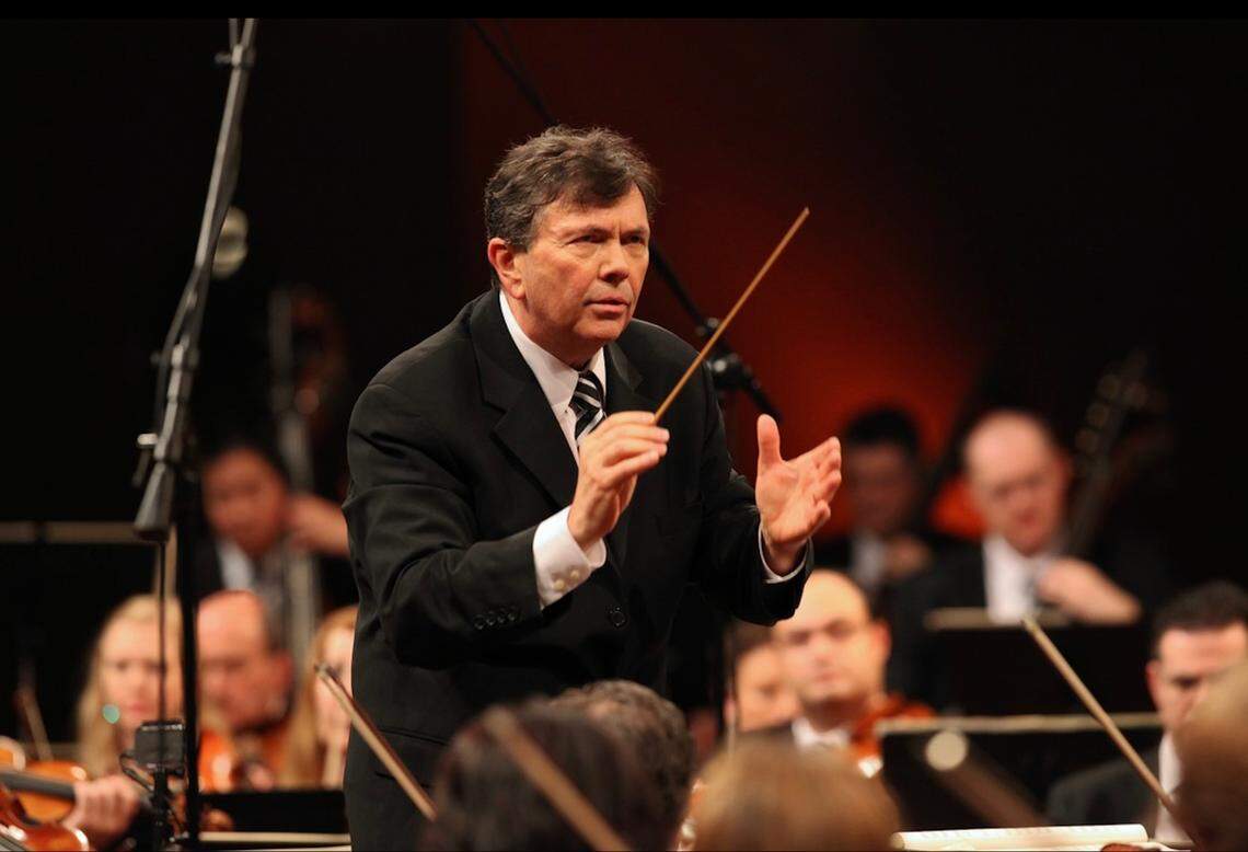 El director de orquesta Gerard Schwarz.