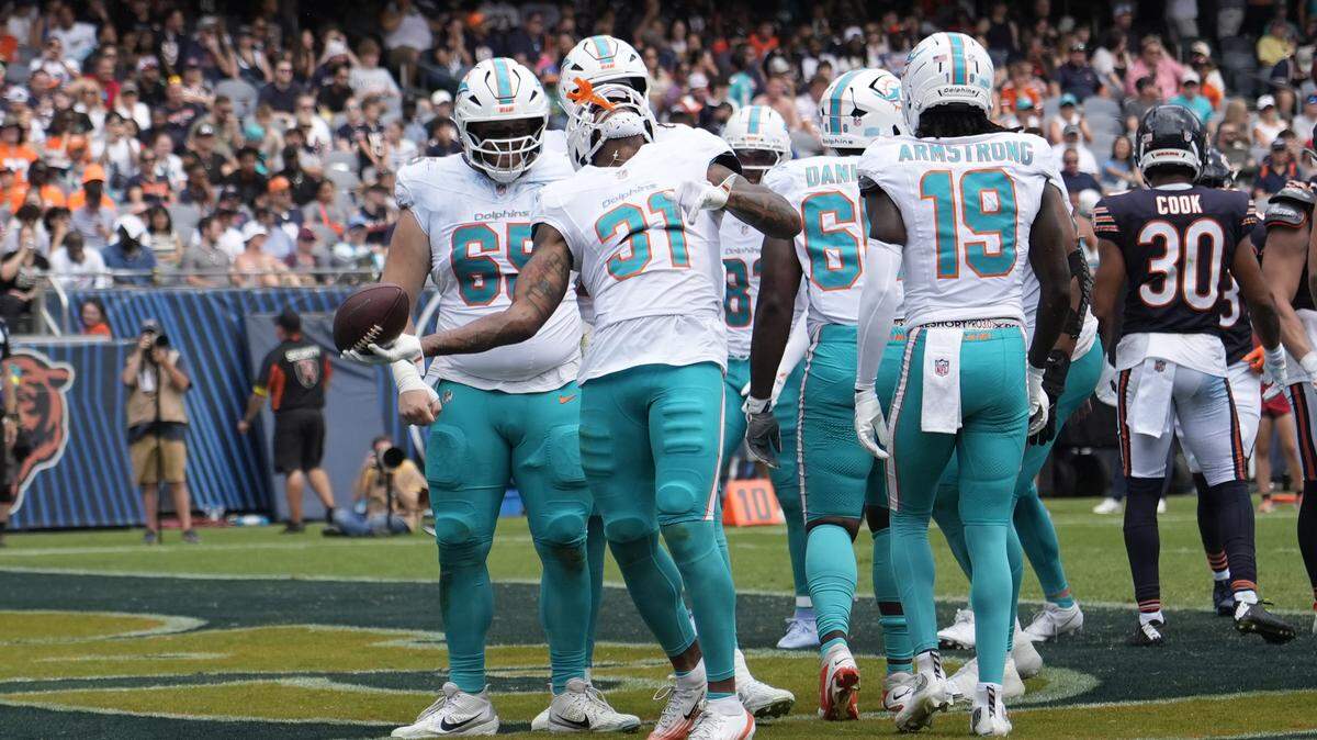 Los Dolphins empataron 24-24 ante los Bears, el domingo en el Soldier Field de Chicago, en el inicio de la pretemporada 2025 de la NFL.