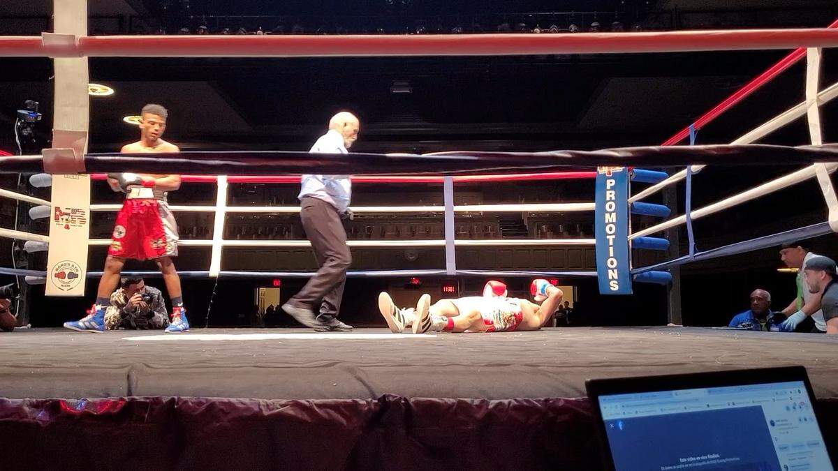 Idalberto Umara trajo una mezcla perfecta de técnica y poder para vencer por nocaut en el primer asalto al mexicano Genaro Méndez.