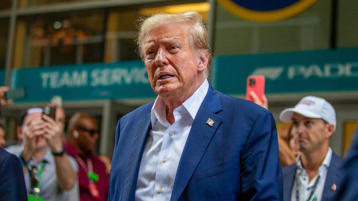 El ex presidente de Estados Unidos, Donald Trump, asiste al Gran Premio de Fórmula 1 Crypto.com Miami en Miami, el 5 de mayo de 2024.