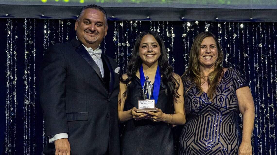 Anuncian ganadores de los Silver Knight 2024 en gala que honra a los mejores estudiantes de Miami