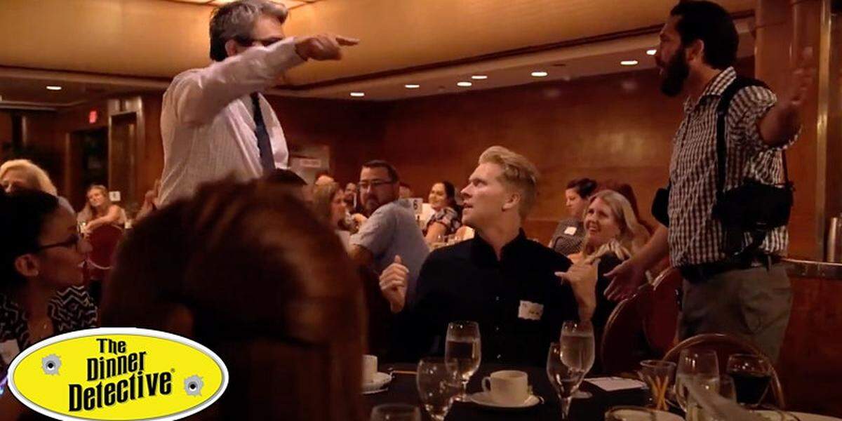 Cena con espectáculo interactivo y misterioso de The Dinner Detective.