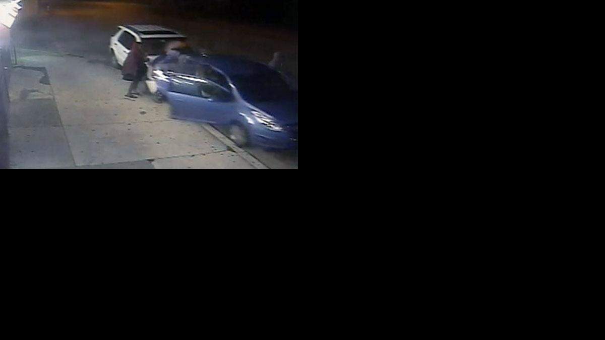 El impacto del choque se puede ver en el video de vigilancia.