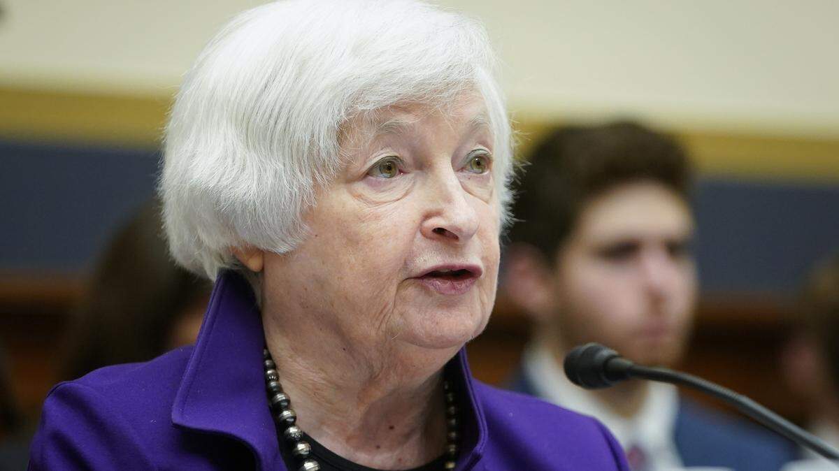 La secretaria del Tesoro de Estados Unidos, Janet Yellen, comparece ante el Comité de Servicios Financieros de la Cámara Baja, en Washington, DC, el 13 de junio de 2023.