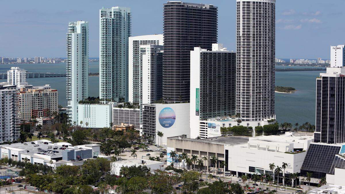 Edificios en el área de Edgewater, donde ha aumentado la construcción de condominios de lujo.  La oficina del Tasador de la propiedad de Miami-Dade dio a conocer un informe que indica que el valor de las propiedades en Miami creció un 6.5 por ciento con respecto al 2017.