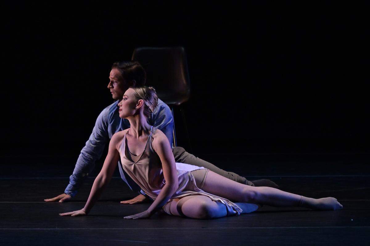 Selah Oliver y Stephan Fons en “María” de Lyvan Verdecia y Melissa Fernández.
