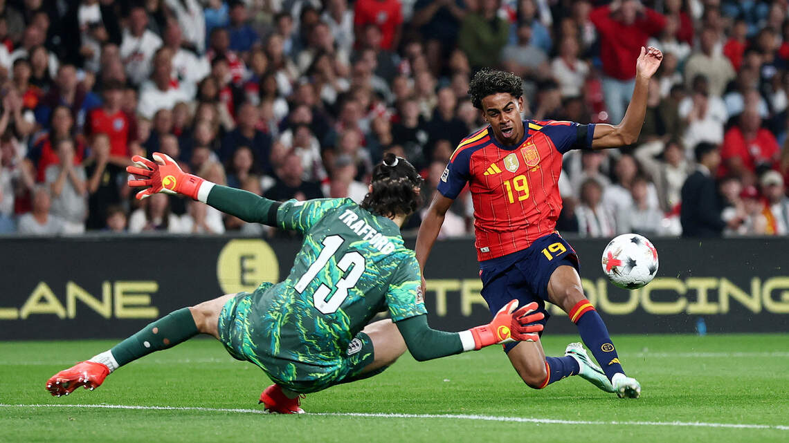 España arranca con fuerza: derrota a Inglaterra y Lamine brilla y refuerza candidatura al Balón de Oro