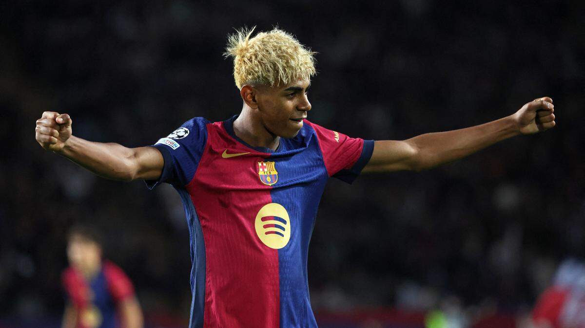 Lamine Yamal celebra durante el partido de fútbol entre el FC Barcelona y el Inter de Milán, en la semifinal de la Champions League el miércoles 30 de mayo de 2025, en el estadio Lluis Companys en Barcelona, España.