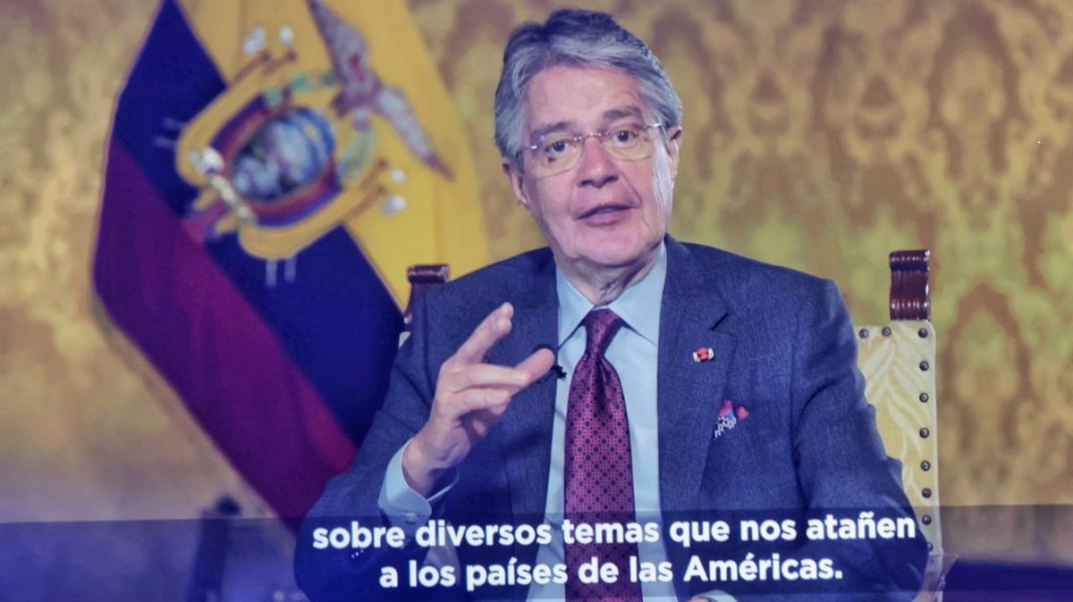 Hablando a través de una video conferencia, el presidente de Ecuador Guillermo Lasso, se dirige a la audiencia de la Conferencia Concordia para las Américas el miércoles en la Universidad de Miami.