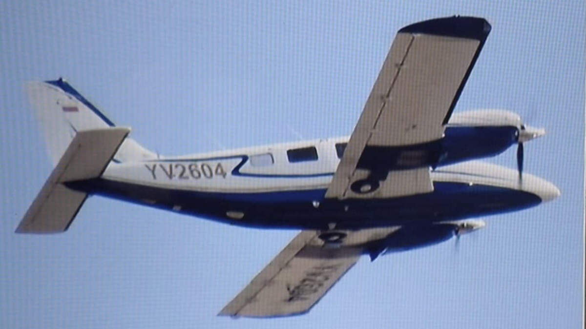 El avión en el que viajaban tres pilotos venezolanos que desapareció del radar en 2020 durante un vuelo a una localidad al este de Caracas. Sus familiares, algunos residentes en Miami, no cesan en sus esfuerzos por encontrarlos.