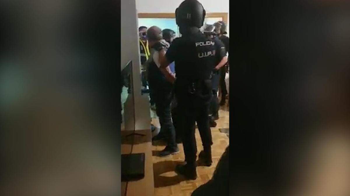 Imagen de la detención de Hugo Carvajal en España.