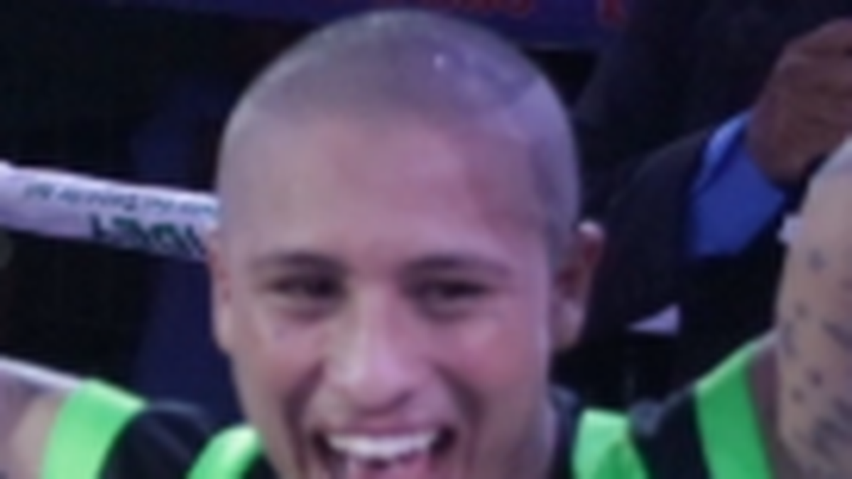 El gran prospecto del boxeo mexicano y Latinoamericano Iván ‘Sonrics’ Ramírez murió este jueves en Mérida, capital del suroriental estado de Yucatán, donde presuntamente se suicidó.