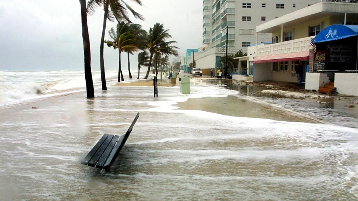 Florida es altamente vulnerable a huracanes y tormentas tropicales durante la temporada en el Atlántico.