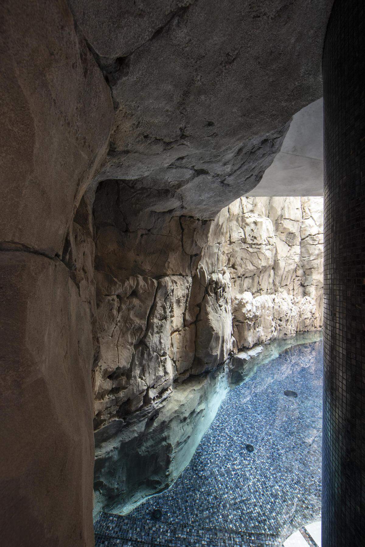 Esta primera “villa troglodita”, ha permitido a este estudio de arquitectura incorporar una serie de conocimientos muy específicos, por lo que no sorprendería que hicieran más edificios de estas características”, adelanta a Efe Alice Godefroid, asesora de comunicación de Lott.