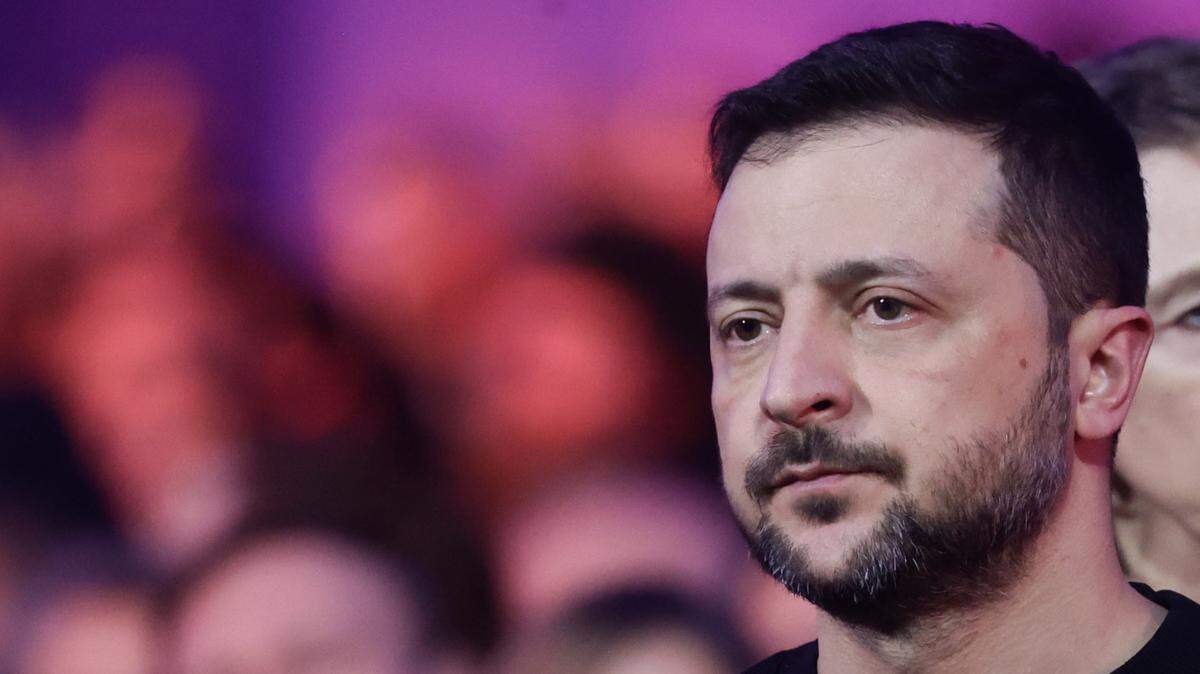 El presidente ucraniano Volodimir Zelenski ha advertido que Vladimir Putin y Rusia le harán la guerra a la OTAN, que estará debilitada si Trump reduce el apoyo de EEUU. En la foto, Zelenski asiste a la conmemoración del 80 aniversario de la liberación del campo de concentración de Auschwitz, en Polonia, el 27 de enero de 2025. 