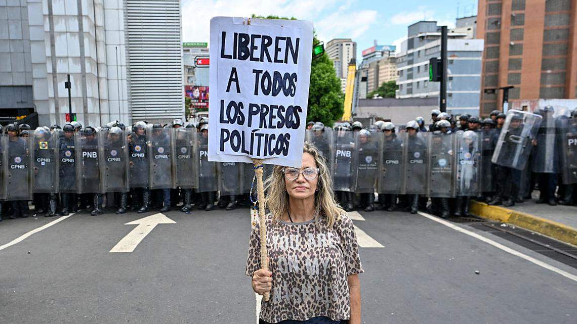 Delcy Rodríguez dice que ordenó investigar la muerte del preso político Víctor Quero