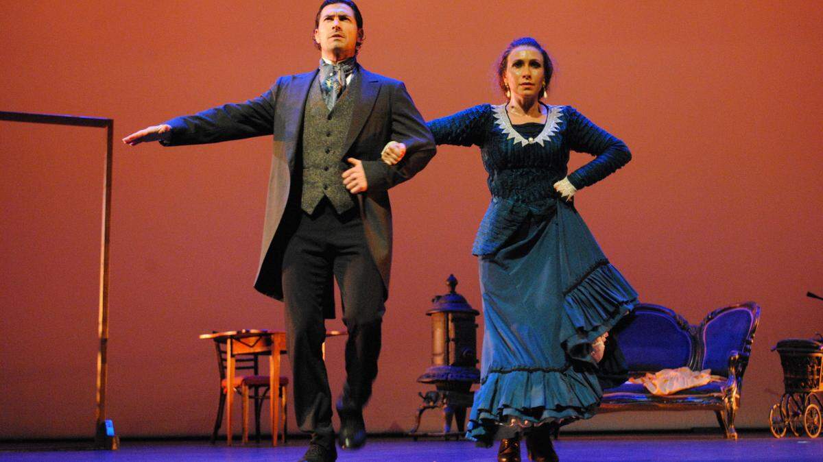 Irene La Sentío y Oscar de los Reyes, solistas de Ballet Flamenco La Rosa, en “La Casa de la Muñeca”, basada en “Casa de Muñecas” de Herik Ibsen y estrenada en 2017.