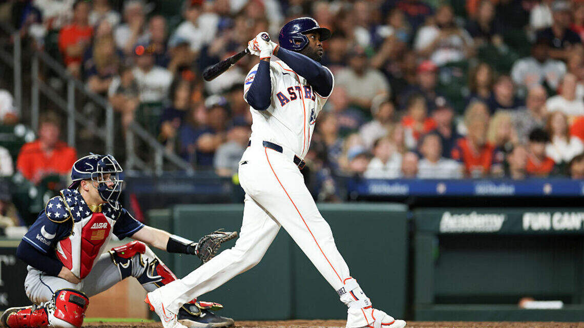 Slugger cubano iguala marca histórica de los Astros al ganar el Jugador de la Semana en la Liga Americana