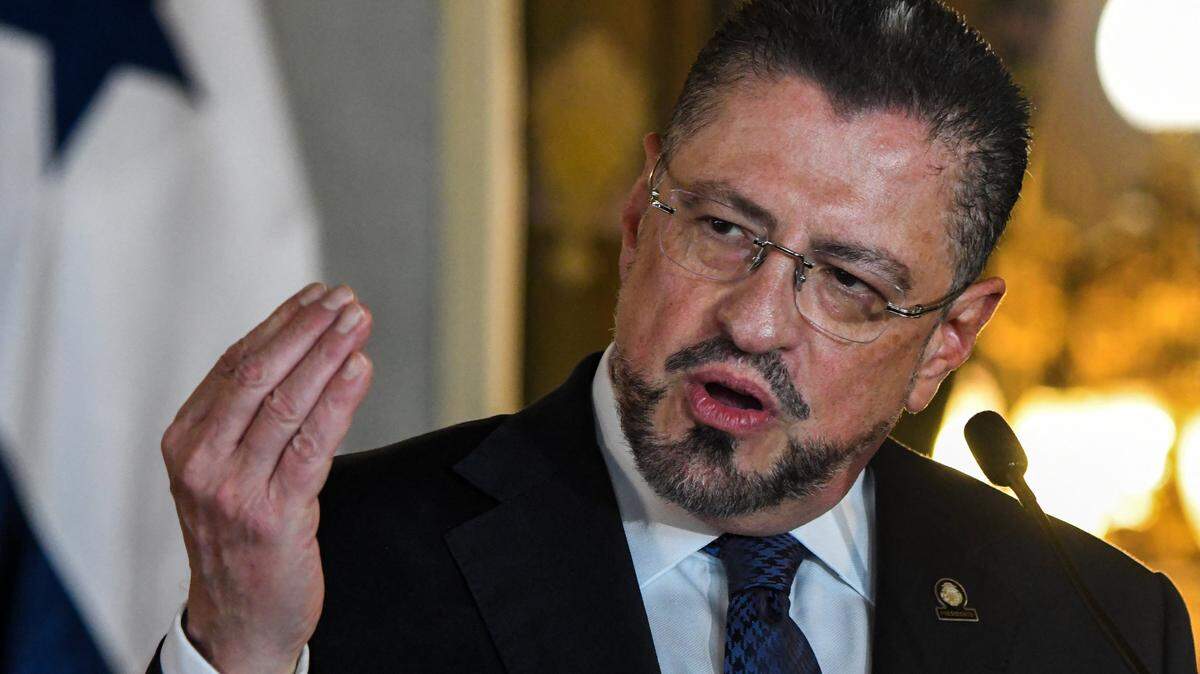 Costa Rica's President Rodrigo Chaves speaks during a ceremony with Panama's President Jose Raul Mulino (not in frame) at the National Theater in San Jose, on November 21, 2025. (Photo by EZEQUIEL BECERRA / AFP via Getty Images)