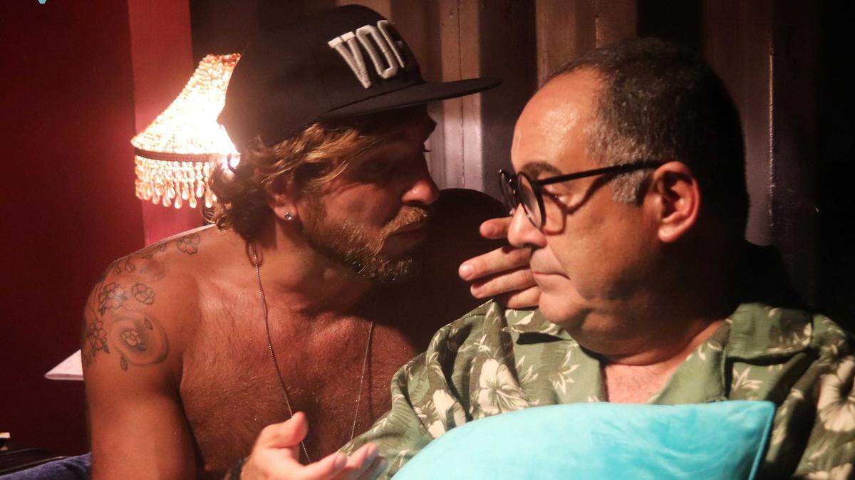 El elenco de "El viejo Pu" está integrado por Albertico Pujol (der) y Tom Middleton.