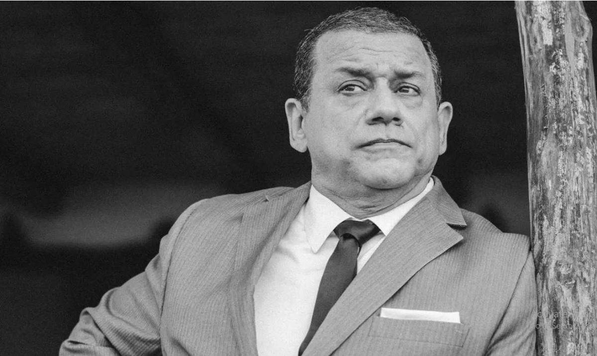 Disfrute de una noche de risas y nostalgia cultural con Emilio Lovera en el Arsht Center.