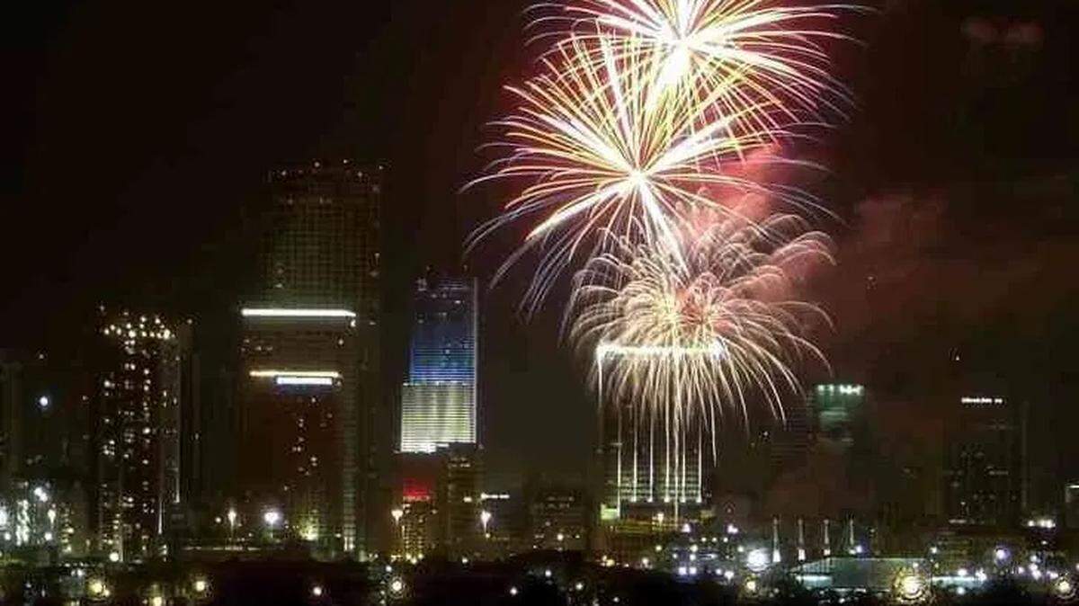 Las exhibiciones de fuegos artificiales se pueden ver por Facebook Live o desde casa.