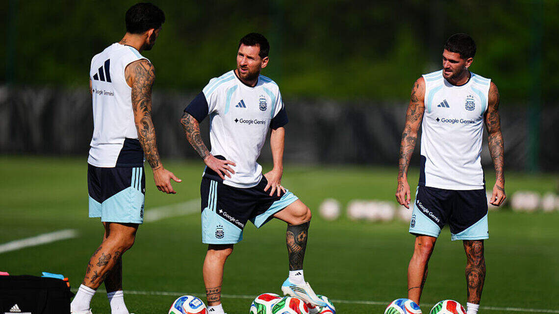 Argentina comienza el camino por el bicampeonato en el sexto Mundial de Messi