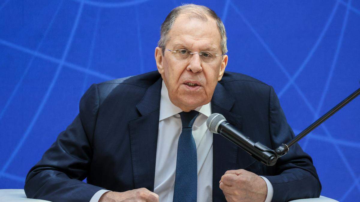 El Ministro de Asuntos Exteriores de Rusia, Serguéi Lavrov, habla en una reunión del Club Diplomático de Moscú titulada “Cultura Sin Fronteras: el Papel y Desarrollo de la Diplomacia Cultural” en el Centro VEB. 